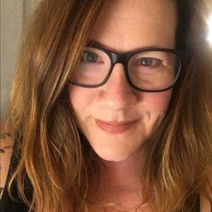 Meet your Posher, Carrie